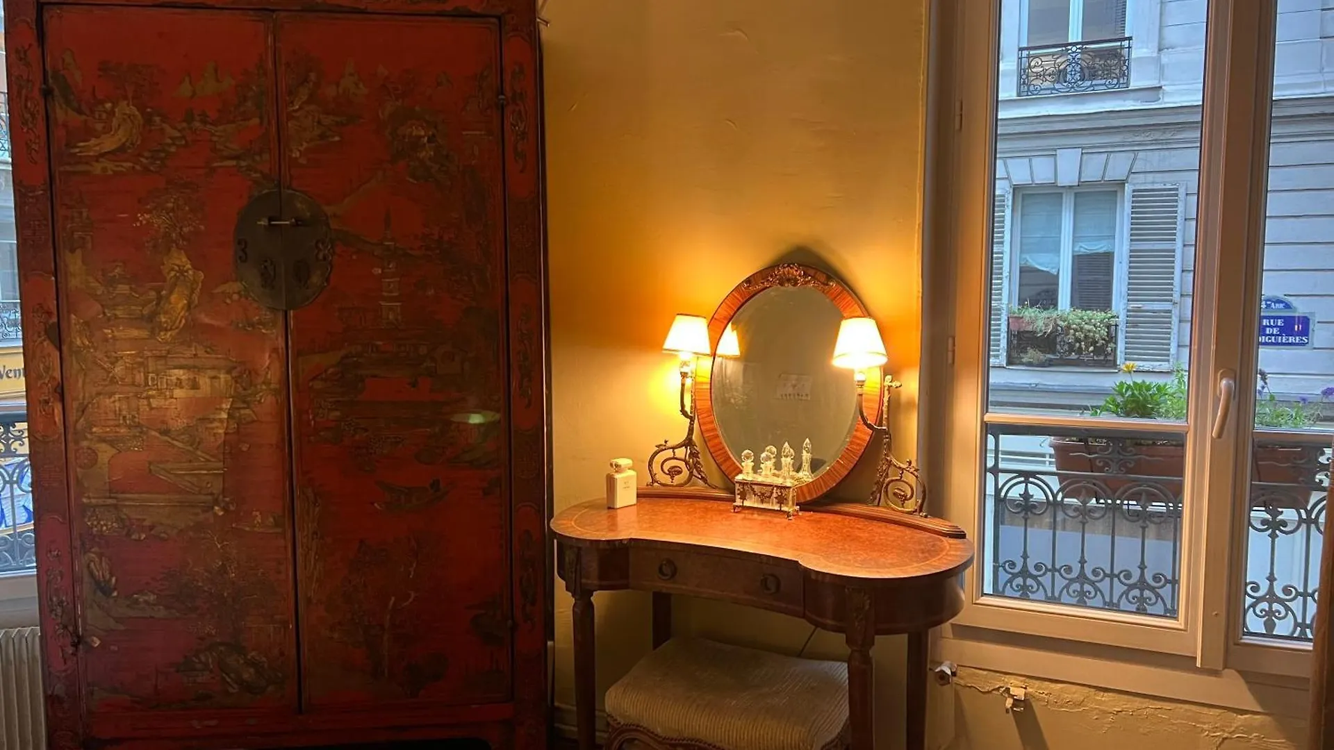 Large Parisian Duplex ゲストハウス